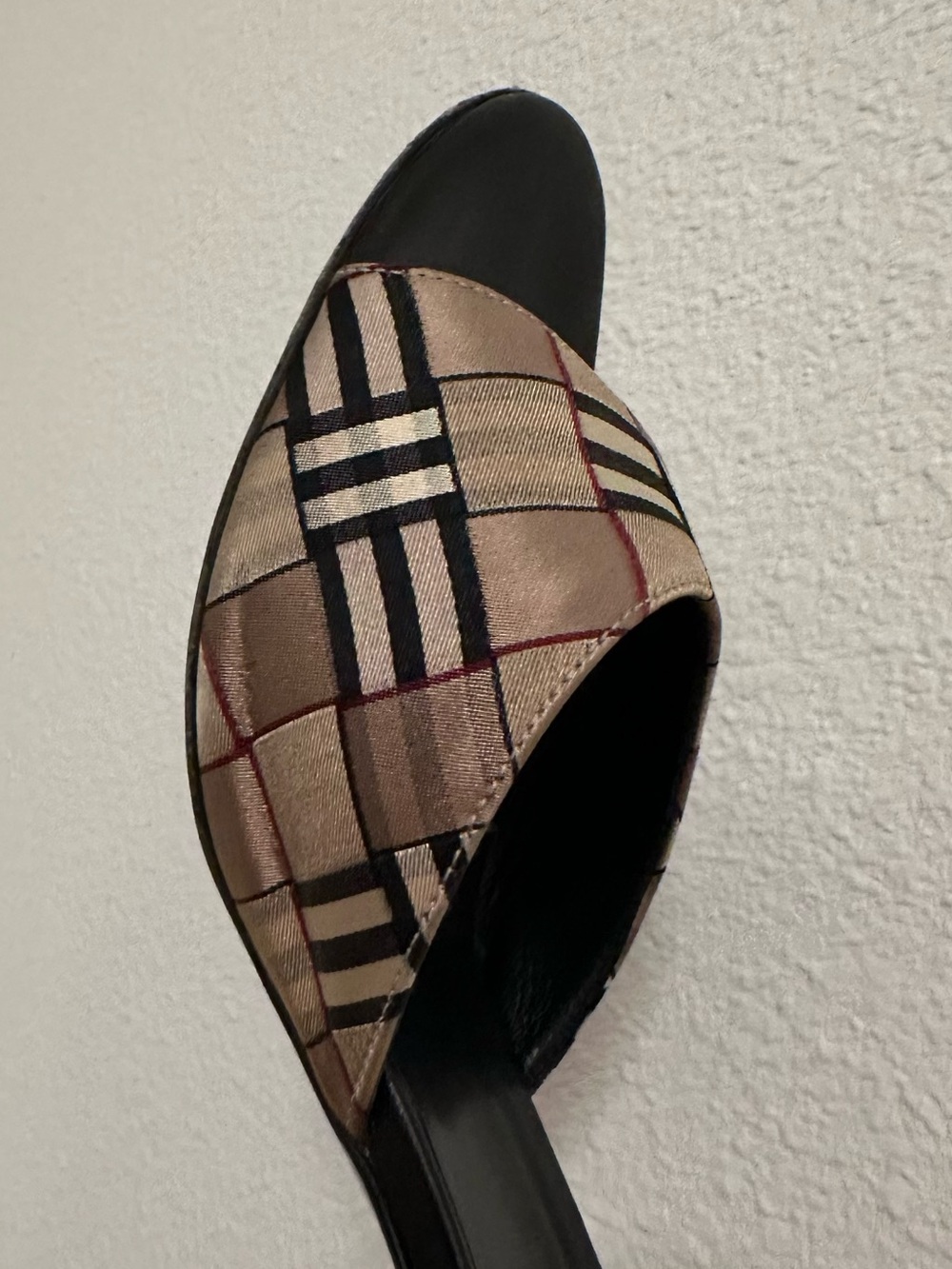 Burberry London Nova Check Plaid Canvas Leather Kitten Heel Slide Sandals 38 - Picture 9 of 15